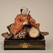 AB 1055 t Taiko drummer doll (front)