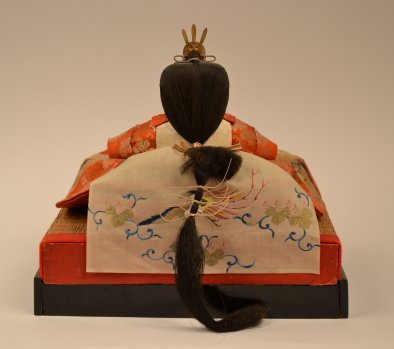 AB 1055 f Hinaningyo Empress Doll (back)