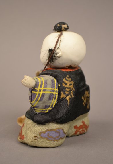 AB 56-4 c Yamabushi Doll (side)