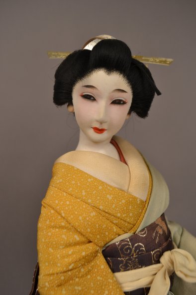 AB 62-2 s4 Geisha Doll (detail)