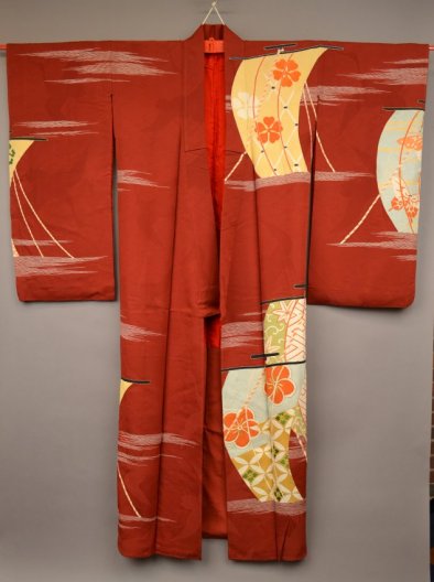 AB 76-132 Kimono (front)