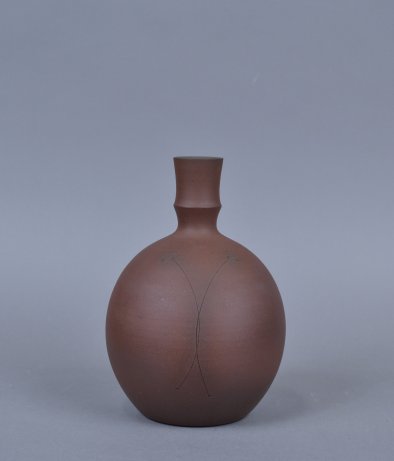 AB 80-14 Vase (back)