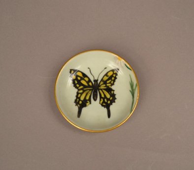 AB 989 s1 Butterfly Sake Cup